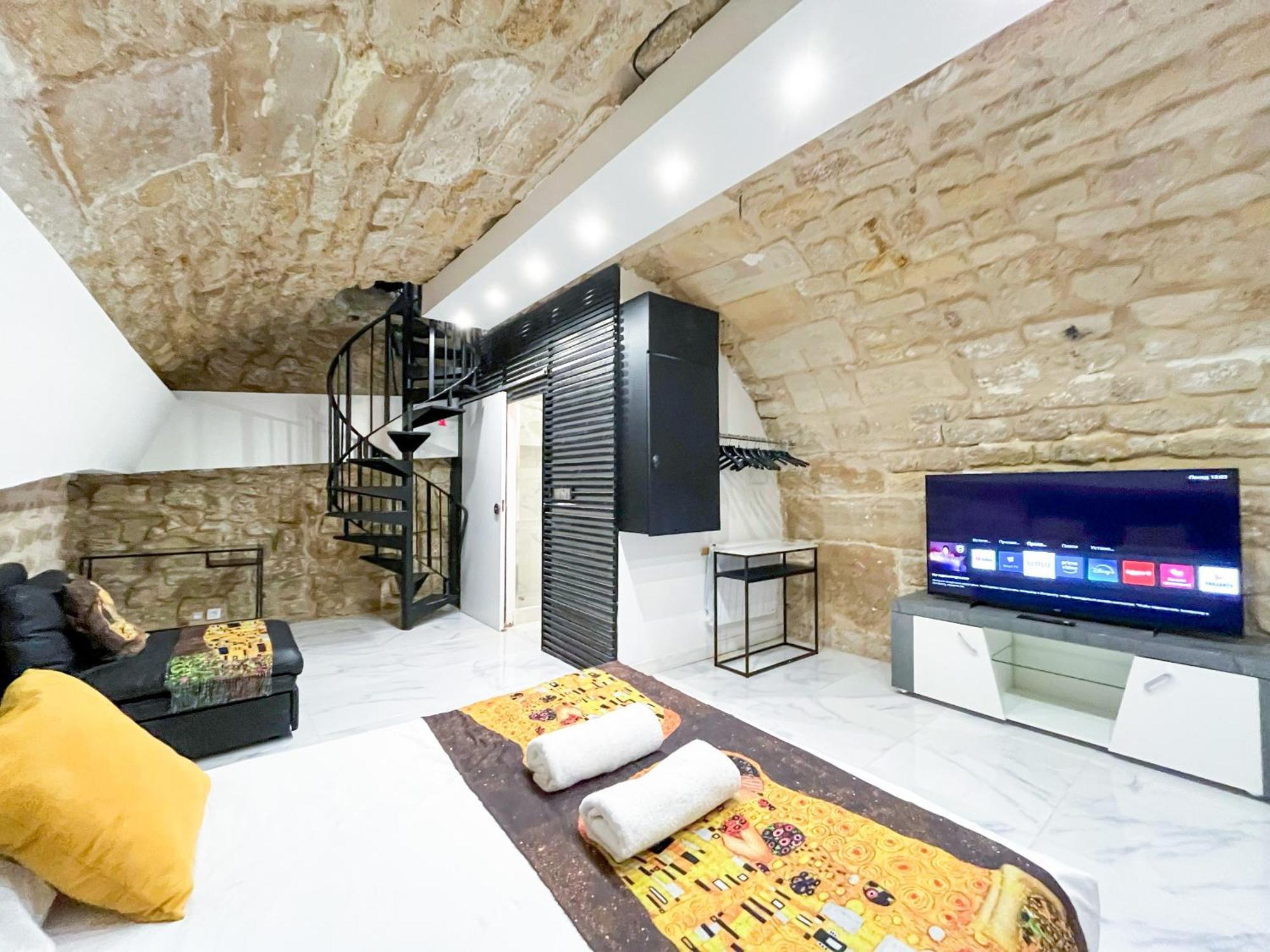 154 - Urban Atelier Home Cinema In Paris Exterior photo